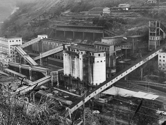 和出口封堵工作,在重庆国有煤矿告别煤炭开采这个当口具有重要意义